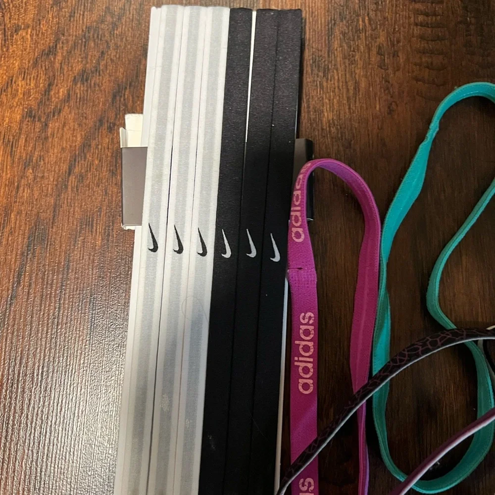 Nike Headbands - Picture 1 of 4